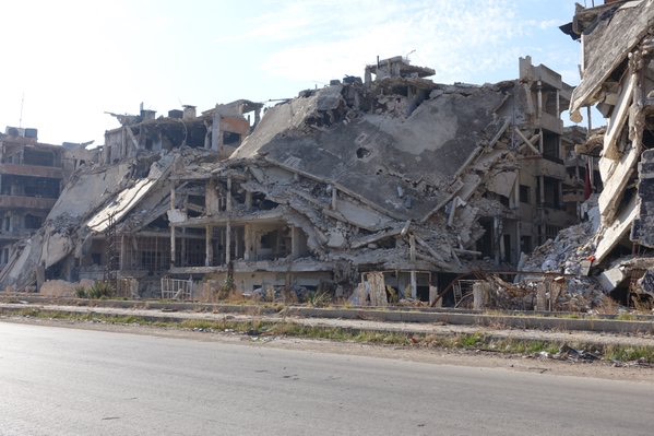 Pic 28. CWEQURwWIAAdyaD