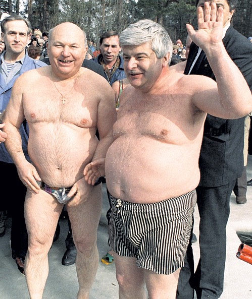 Pic 7. (obscene) luzhkov-i-popov